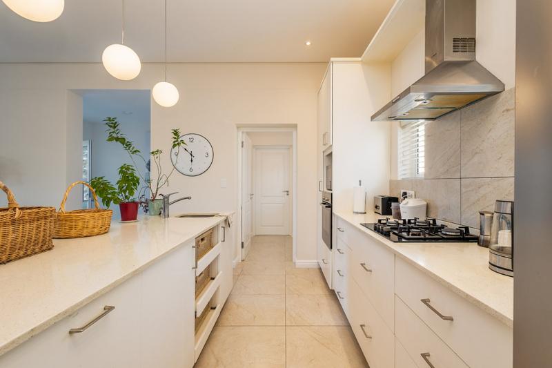3 Bedroom Property for Sale in Baron View Western Cape